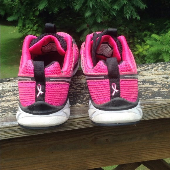 FLIA Activewear Fight Breast Cancer - Picture 2 of 5